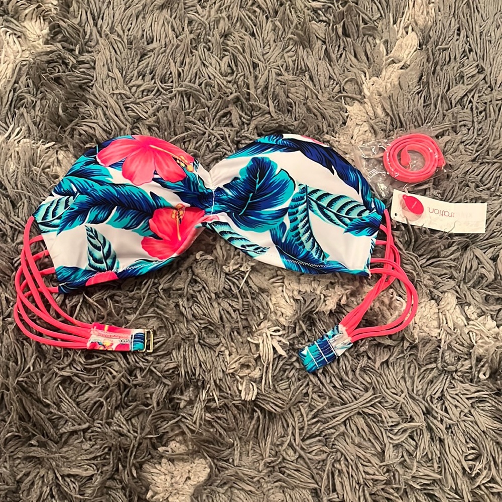 Xhilaration Swim Top